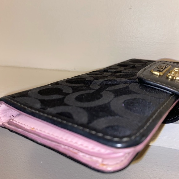 COACH clutch wallet with snap closure.  Approx 3x7.  Black and gold - Picture 6 of 8